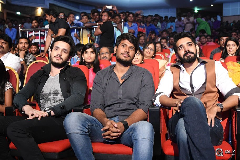 Aatadukundam-Raa-Movie-Audio-Function